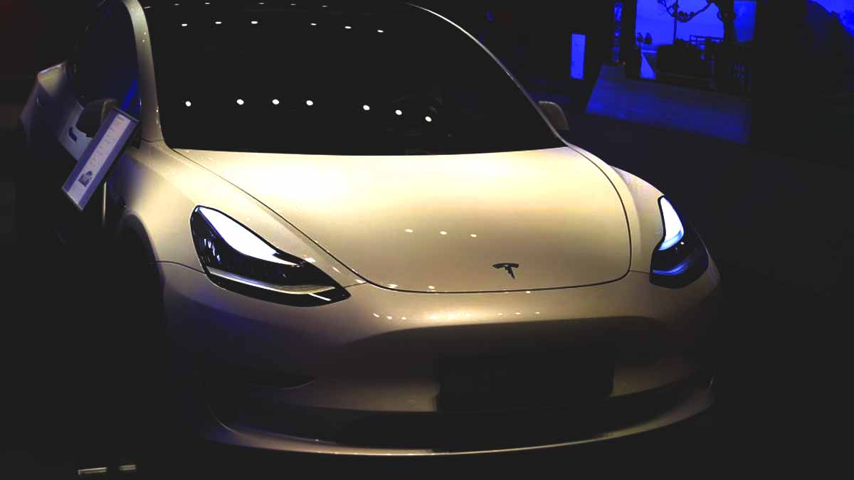 Coup de théâtre dans l’industrie automobile : General Motors débauche l’ex-gourou de l’autopilot de Tesla pour un avenir autonome révolutionnaire