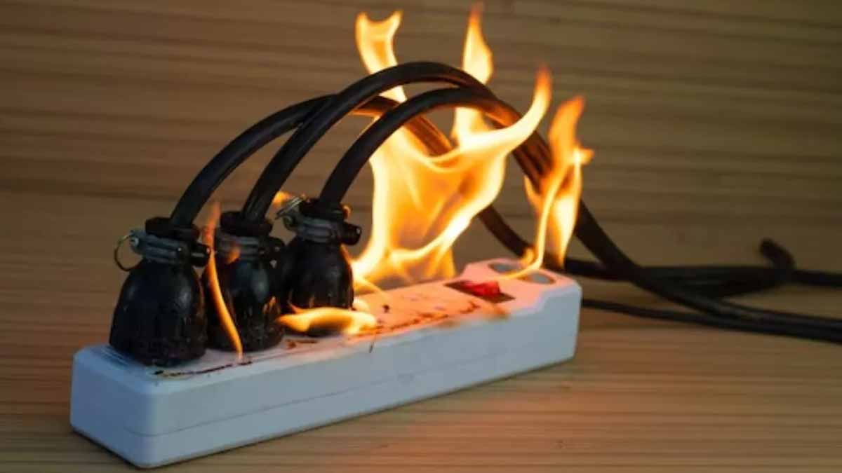 Les électriciens le répètent trop souvent  voici les 15 appareils à ne jamais brancher sur une multiprise