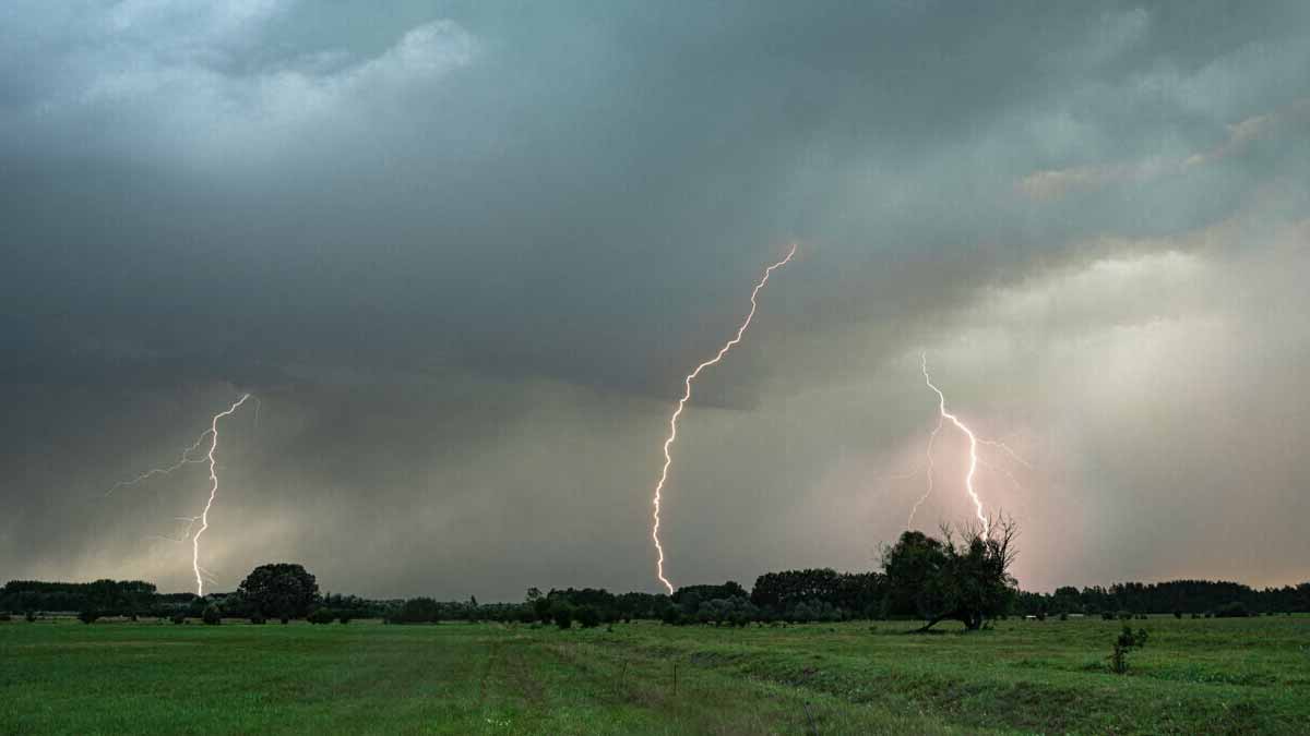 Une goutte froide s’abat sur la France : 70 mm de pluie, orages explosifs… on fait le point sur la météo